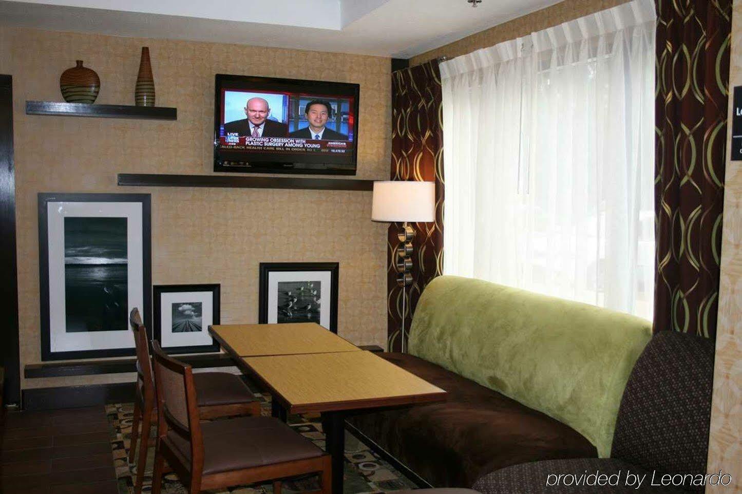 Spark By Hilton Tampa Brandon 2*